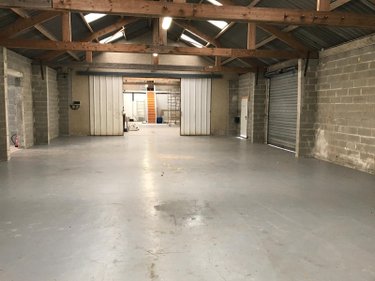 Location immeuble de rapport Montebourg 50310 Manche 200 m2  1000 euros