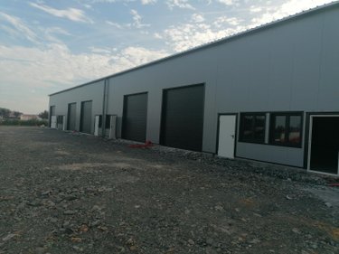 Fonds et murs commerciaux a vendre Épaignes 27260 Eure 1300 m2  1346800 euros