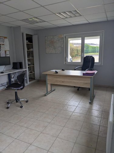 Fonds et murs commerciaux a vendre Glaire 08200 Ardennes  146600 euros