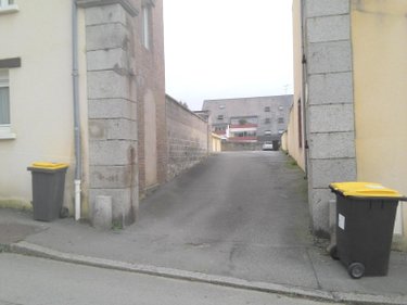 Location garage et parking Laval 53000 Mayenne 14 m2  60 euros