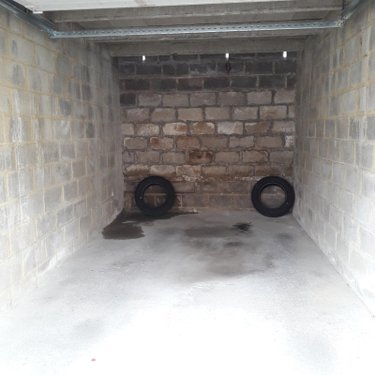 Location garage et parking Laval 53000 Mayenne 14 m2  60 euros