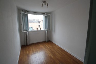 Location appartement Chalon-sur-Saône 71100 Saône-et-Loire 54 m2 3 pièces 735 euros