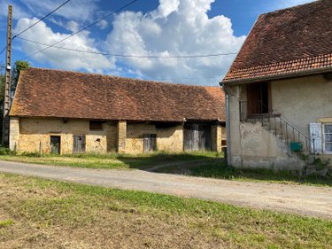 Bien agricole a vendre Champlecy 71120 Saône-et-Loire 117 m2  105400 euros