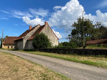 Bien agricole a vendre Champlecy 71120 Saône-et-Loire 117 m2  105400 euros