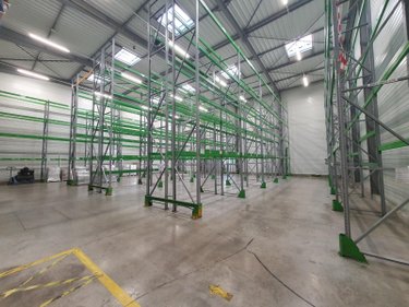 Fonds et murs commerciaux a vendre La-Ferté-Bernard 72400 Sarthe  2215500 euros