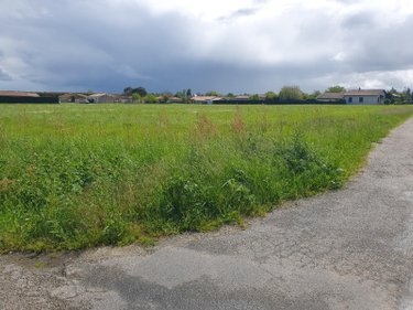 Terrain a batir a vendre Valence 82400 Tarn-et-Garonne 15446 m2  307400 euros