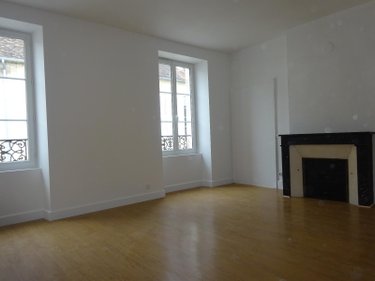 Location maison Nogent-le-Rotrou 28400 Eure-et-Loir 127 m2 5 pièces 635 euros