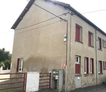 Immeuble a vendre Génelard 71420 Saône-et-Loire 279 m2  164926 euros