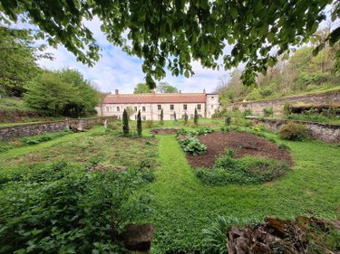 propriete a vendre Saint-Mesmin 21540 Côte-d'Or 590 m2  880000 euros