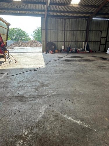 Immeuble a vendre Scaër 29390 Finistère 400 m2  258750 euros