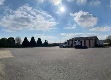 Immeuble a vendre Scaër 29390 Finistère 400 m2  258750 euros