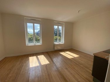 Location appartement Condé-en-Normandie 14110 Calvados 44 m2 2 pièces 463 euros