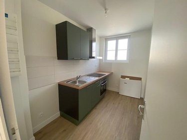 Location appartement Condé-en-Normandie 14110 Calvados 50 m2 3 pièces 454 euros