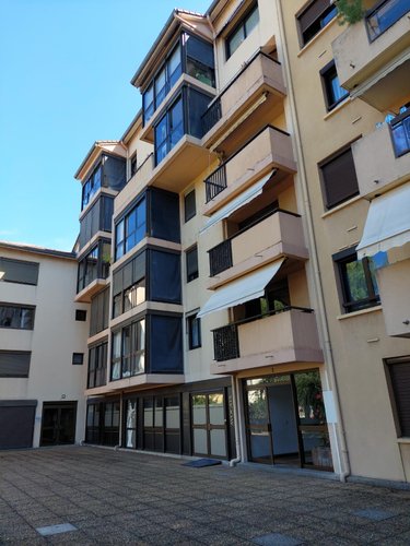 Location appartement Bourg-en-Bresse 01000 Ain 75 m2 3 pièces 800 euros