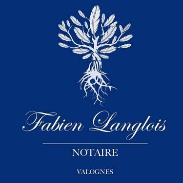 Fonds et murs commerciaux a vendre Valognes 50700 Manche  329900 euros