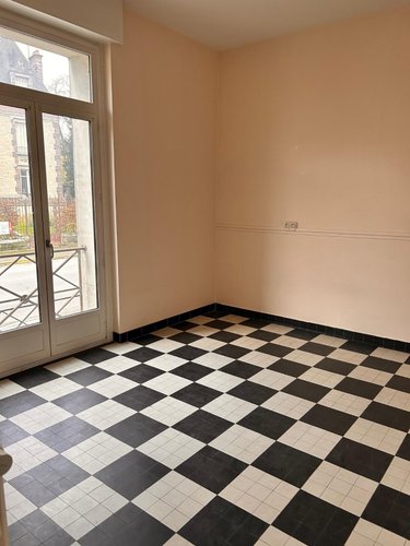 Immeuble a vendre Arcis-sur-Aube 10700 Aube 150 m2  127200 euros