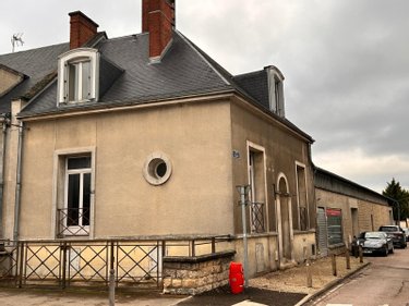 Immeuble a vendre Arcis-sur-Aube 10700 Aube 150 m2  127200 euros