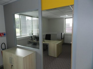Fonds et murs commerciaux a vendre Pleyben 29190 Finistère 677 m2  728000 euros