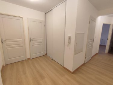 Location appartement Grand-Bourgtheroulde 27520 Eure 79 m2 4 pièces 910 euros