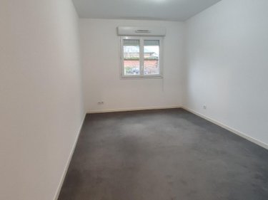 Location appartement Grand-Bourgtheroulde 27520 Eure 79 m2 4 pièces 910 euros