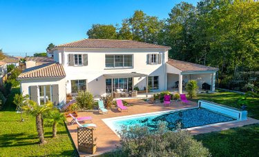 Maison a vendre Étaules 17750 Charente-Maritime 208 m2 7 pièces 849450 euros