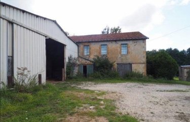 Bien agricole a vendre Montgon 08390 Ardennes  88922 euros