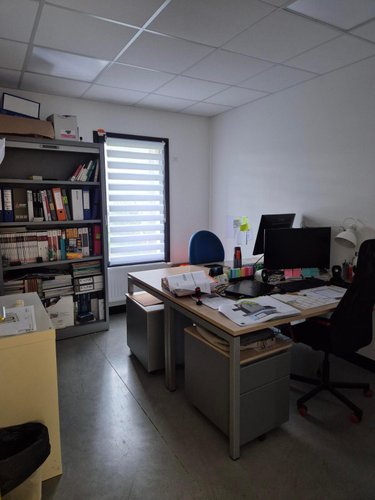 Fonds et murs commerciaux a vendre Amboise 37400 Indre-et-Loire  583000 euros