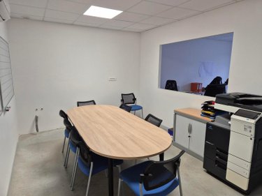 Fonds et murs commerciaux a vendre Amboise 37400 Indre-et-Loire  583000 euros