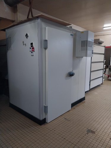 Fonds et murs commerciaux a vendre Le Genest-Saint-Isle 53940 Mayenne 91 m2  156300 euros