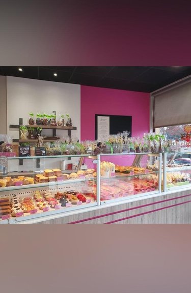 Fonds et murs commerciaux a vendre Le Genest-Saint-Isle 53940 Mayenne 91 m2  156300 euros