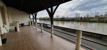 Immeuble a vendre Lamagistère 82360 Tarn-et-Garonne 228 m2  168000 euros