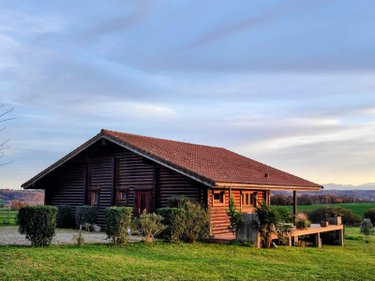 Bien agricole a vendre Esclassan-Labastide 32140 Gers 100 m2  333900 euros