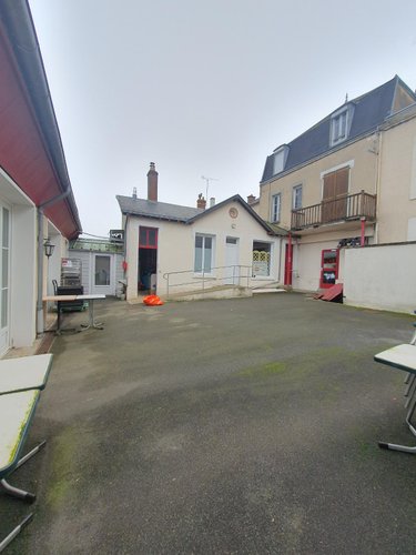 Immeuble a vendre La-Ferté-Bernard 72400 Sarthe 438 m2  210600 euros