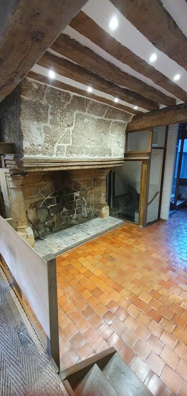 Location fonds et murs commerciaux Honfleur 14600 Calvados  1800 euros