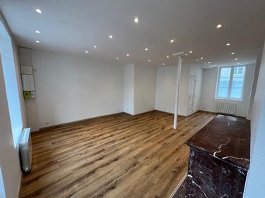 Location fonds et murs commerciaux Honfleur 14600 Calvados 34 m2  1650 euros