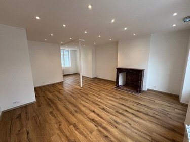 Location fonds et murs commerciaux Honfleur 14600 Calvados 34 m2  1650 euros