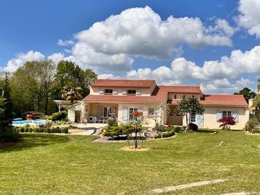 propriete a vendre Venansault 85190 Vendée 186 m2 8 pièces 508000 euros