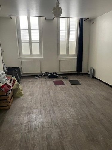 Immeuble a vendre La Fère 02800 Aisne 205 m2  127200 euros