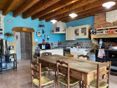Bien agricole a vendre Vitry-en-Charollais 71600 Saône-et-Loire 318 m2  577000 euros