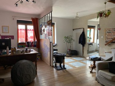 Bien agricole a vendre Vitry-en-Charollais 71600 Saône-et-Loire 318 m2  577000 euros