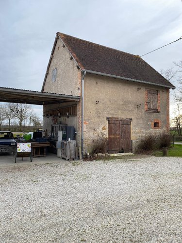 Bien agricole a vendre Vitry-en-Charollais 71600 Saône-et-Loire 318 m2  577000 euros