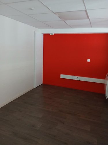 Location fonds et murs commerciaux Honfleur 14600 Calvados 80 m2  1930 euros