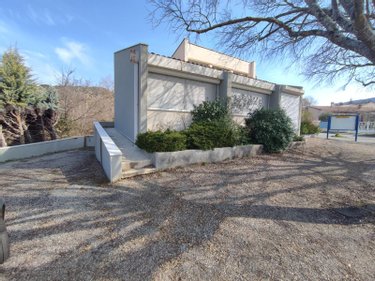 Divers a vendre Oraison 04700 Alpes-de-Haute-Provence 158 m2  425000 euros