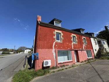 Immeuble a vendre Douarnenez 29100 Finistère 290 m2  218400 euros