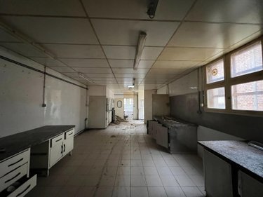 Immeuble a vendre Beaumont-le-Roger 27170 Eure  189900 euros