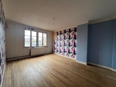 Immeuble a vendre Beaumont-le-Roger 27170 Eure  189900 euros