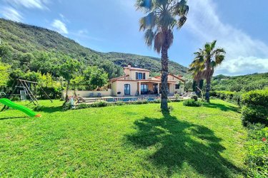 Maison a vendre Céret 66400 Pyrénées-Orientales 177 m2 4 pièces 735000 euros
