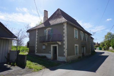 Maison a vendre Lacapelle-Marival 46120 Lot 111 m2 6 pièces 53000 euros
