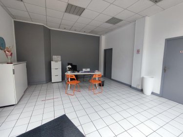 Fonds et murs commerciaux a vendre Rouen 76000 Seine-Maritime 89 m2  208000 euros