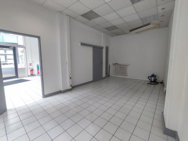Fonds et murs commerciaux a vendre Rouen 76000 Seine-Maritime 89 m2  204000 euros